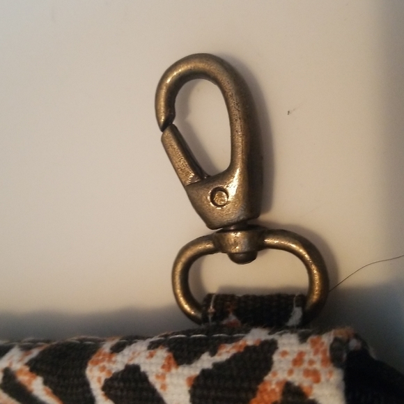 floral reversible adjustable skirt with small bag - Picture 10 of 12